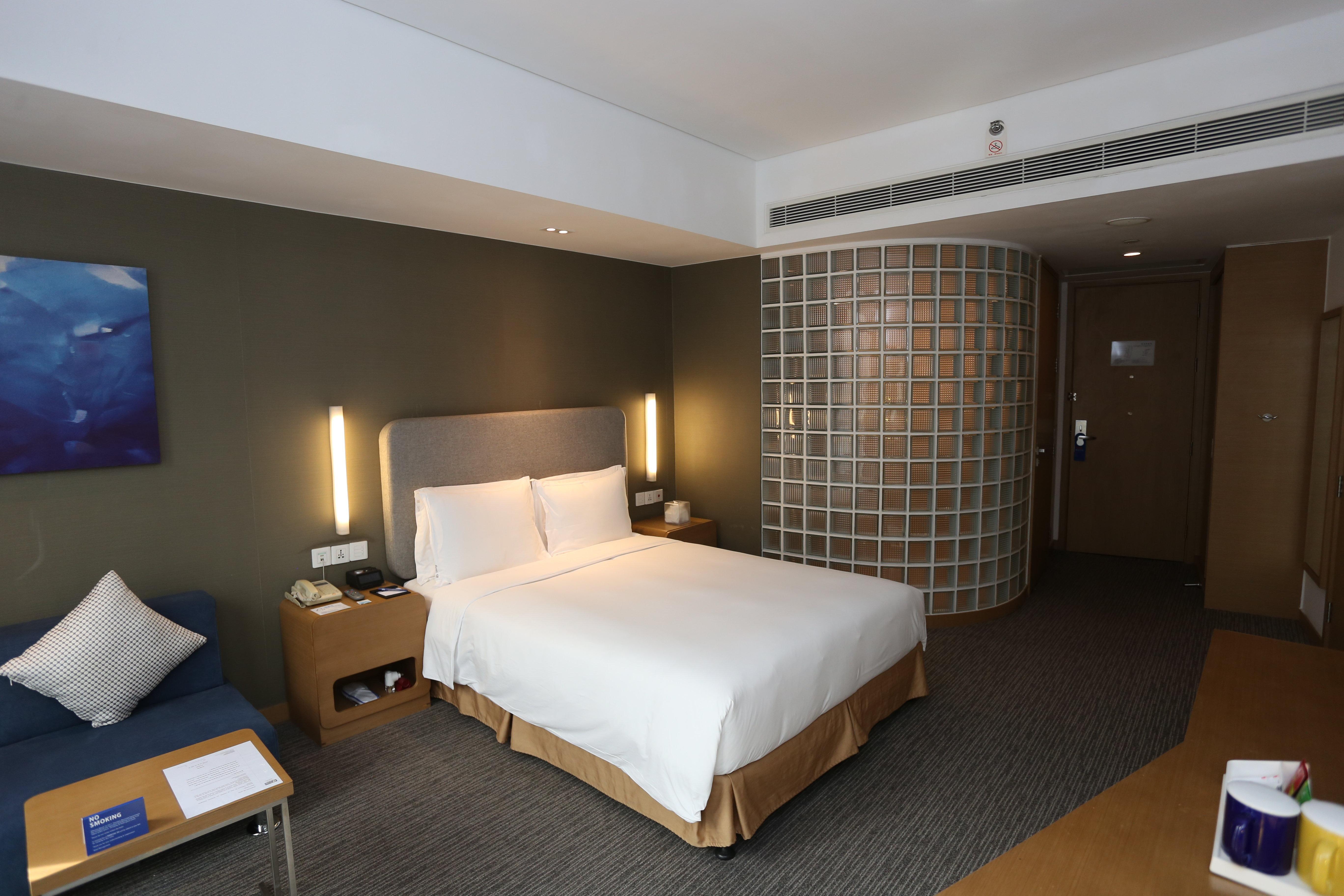Holiday Inn Express Shanghai Jinsha By Ihg Exteriör bild