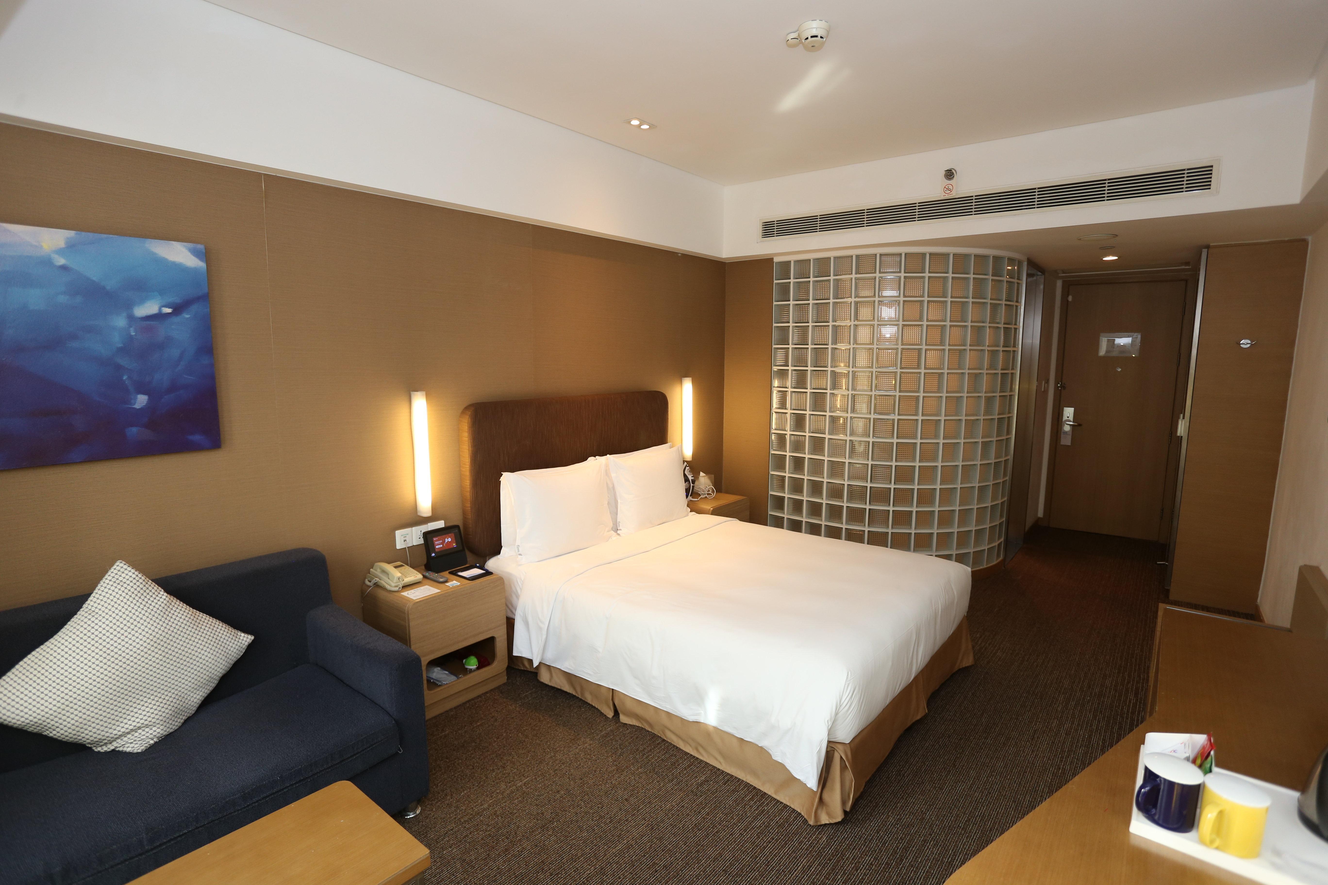 Holiday Inn Express Shanghai Jinsha By Ihg Exteriör bild