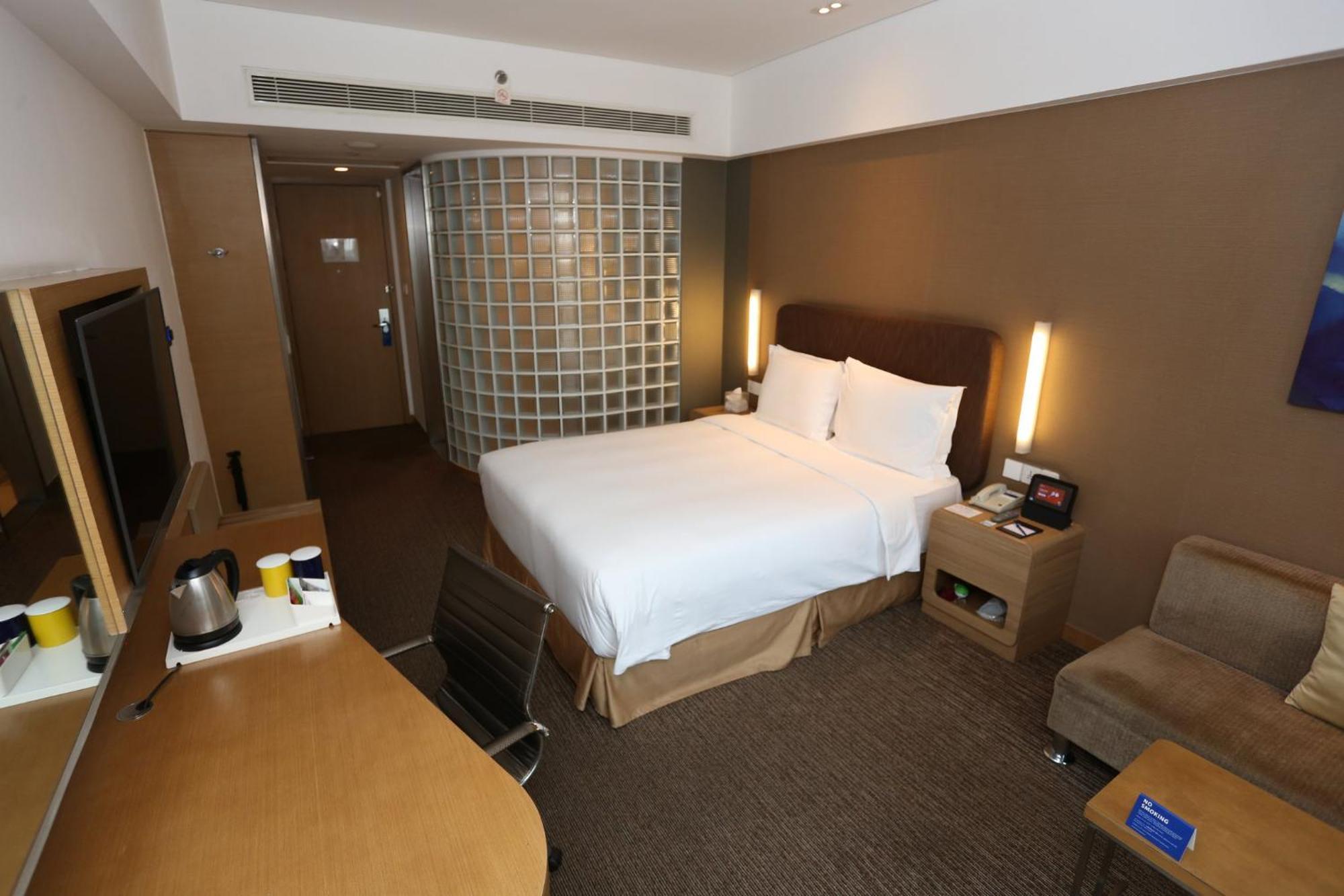 Holiday Inn Express Shanghai Jinsha By Ihg Exteriör bild