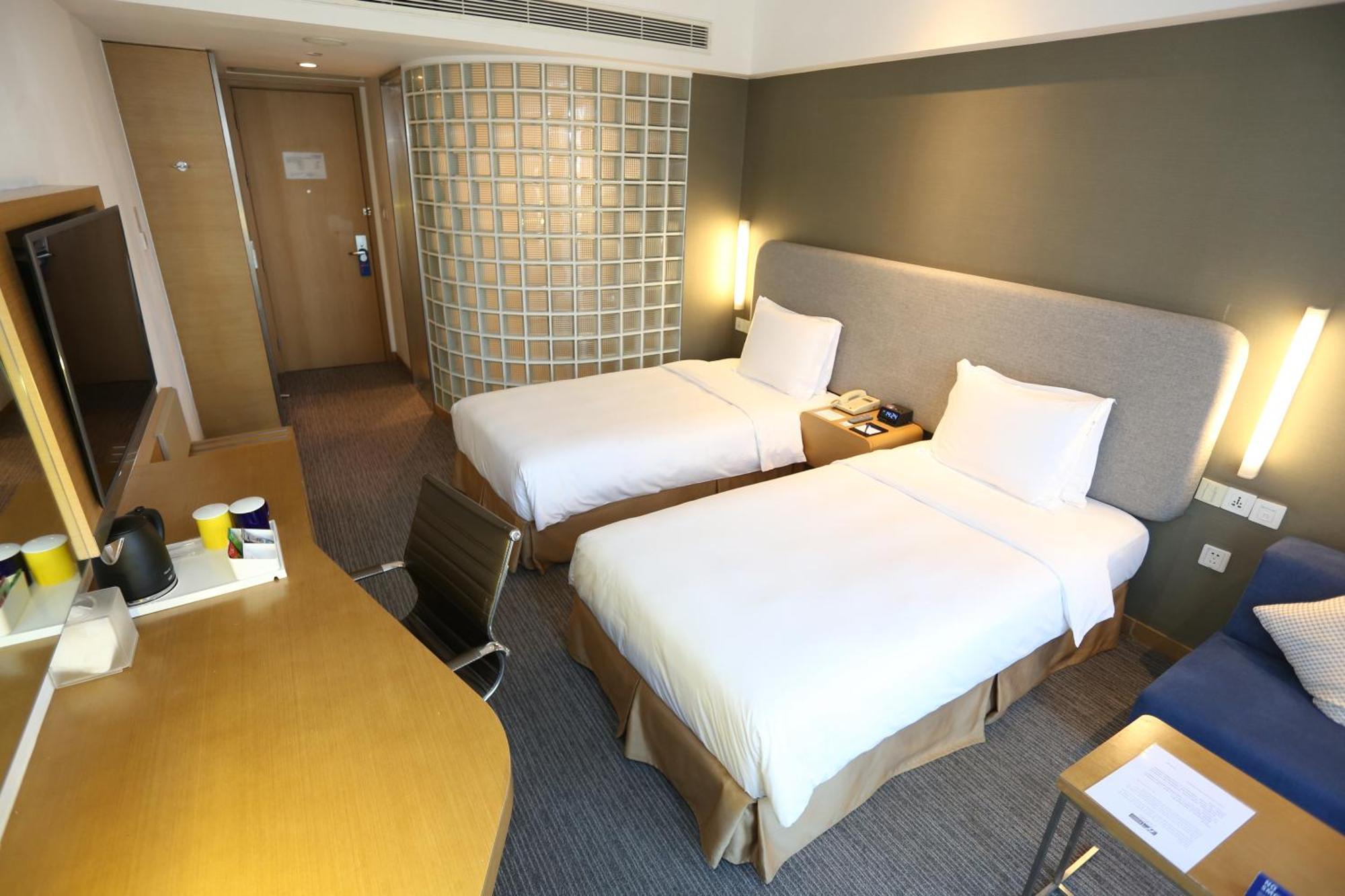 Holiday Inn Express Shanghai Jinsha By Ihg Exteriör bild
